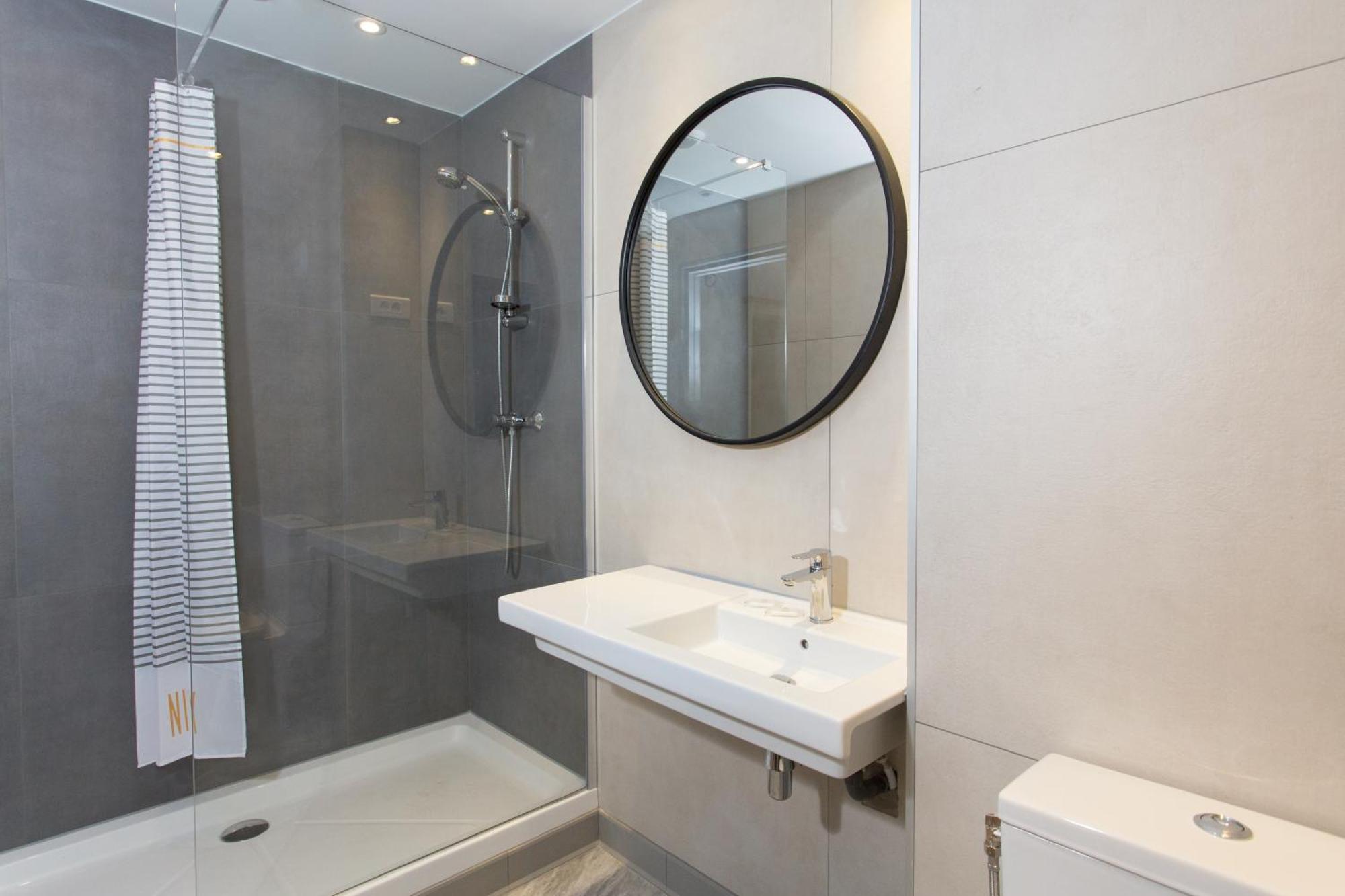 Single Bed in 5-Bed Female Dormitory Room,1559650867:JPEG